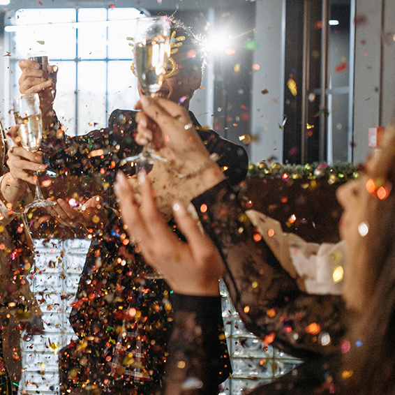 Mascherine e colori, festa di Carnevale con golosi stuzzichini!